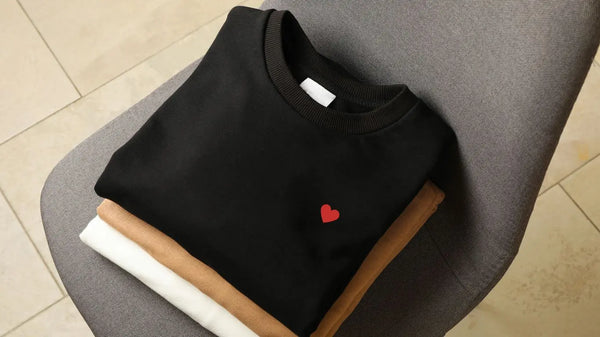 Sweat femme brodé cœur