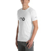 T-shirt blanc avec logo design